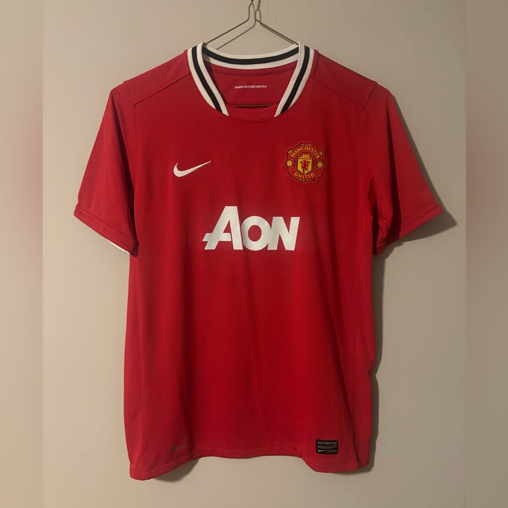 Youth Nike Manchester United 2011-12 Home Jersey 423958-623 size Youth XL